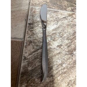Nasco Stainless Taiwan Dinner Knife Modernist Tapered Curved Handle 8.75 Inch